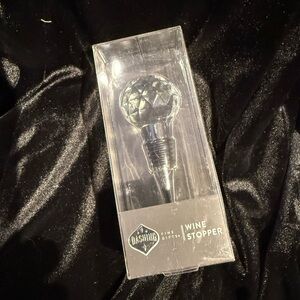 Dashing Silver Wine Stopper